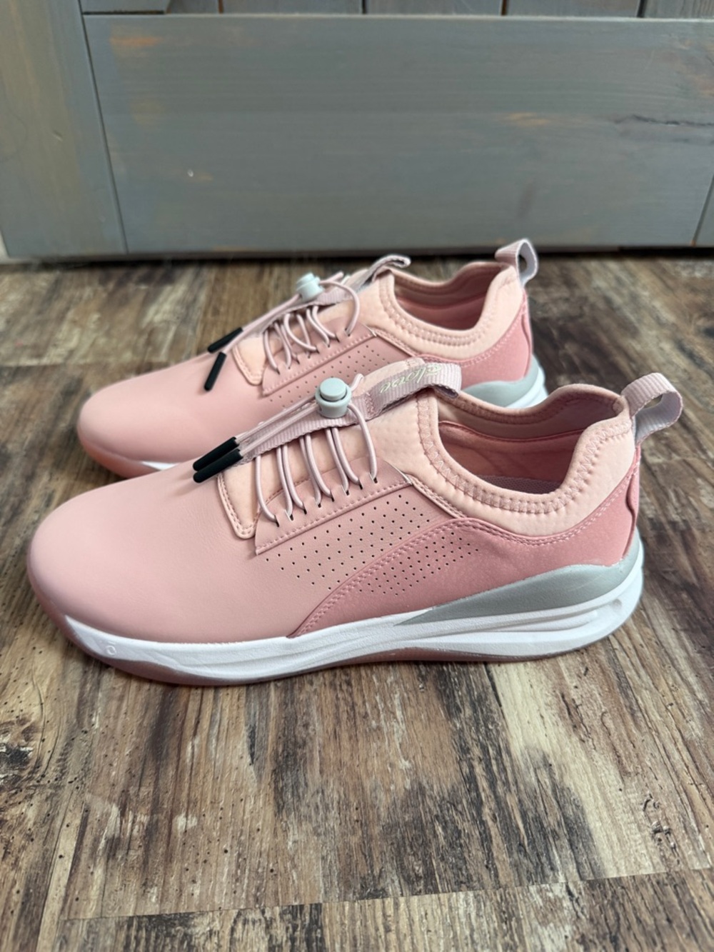 Women's Clove Limited Edition Classic Sneaker Pink Size 9.5 - Picture 3 of 6